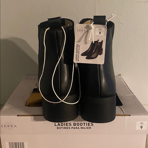 Booties - Picture 4 of 8